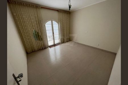 Casa à venda com 4 quartos, 166m² em Vila Marieta, Campinas