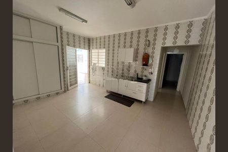 Casa à venda com 4 quartos, 166m² em Vila Marieta, Campinas