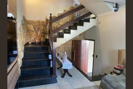 Casa à venda com 3 quartos, 304m² em Jardim America II, Valinhos