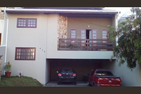 Casa à venda com 304m², 3 quartos e 4 vagas