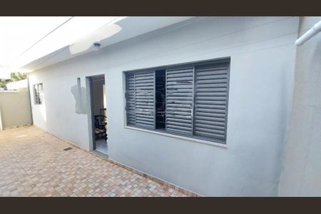 Casa à venda com 3 quartos, 146m² em Vila Lemos, Campinas