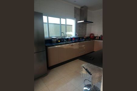 Casa à venda com 3 quartos, 177m² em Jardim America II, Valinhos