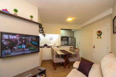 Sala de apartamento à venda com 2 quartos, 52m² em Vila Sonia do Taboao, Taboão da Serra