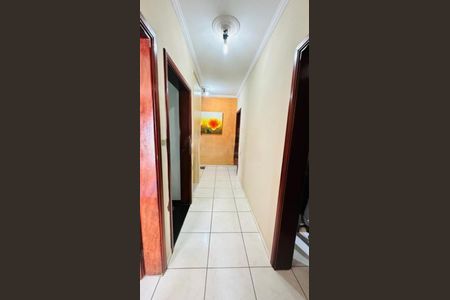 Casa à venda com 250m², 4 quartos e 4 vagas
