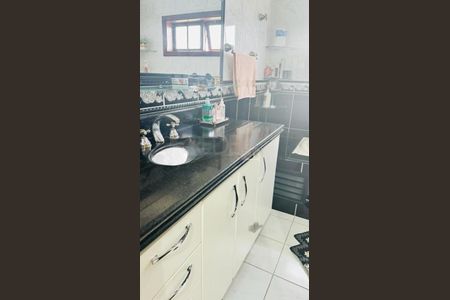 Casa à venda com 250m², 4 quartos e 4 vagas