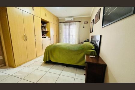 Casa à venda com 250m², 4 quartos e 4 vagas