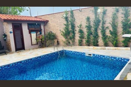 Casa à venda com 250m², 4 quartos e 4 vagas