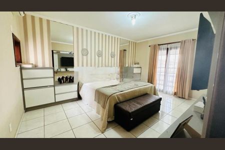 Casa à venda com 250m², 4 quartos e 4 vagas