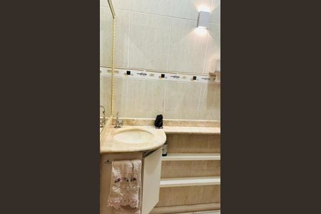 Casa à venda com 250m², 4 quartos e 4 vagas