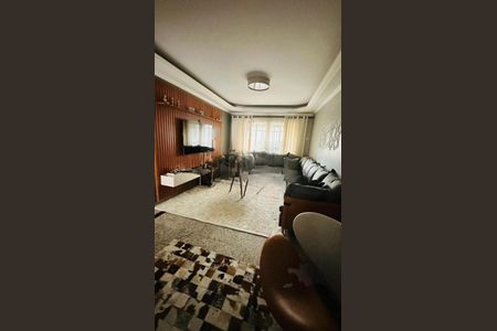 Casa à venda com 4 quartos, 250m² em Vila Marieta, Campinas