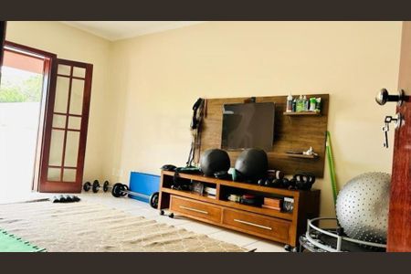 Casa à venda com 4 quartos, 250m² em Vila Marieta, Campinas