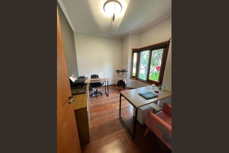 Casa à venda com 3 quartos, 200m² em Santa Cruz, Valinhos