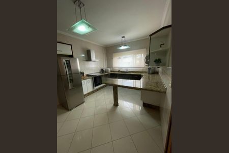 Casa à venda com 3 quartos, 200m² em Santa Cruz, Valinhos