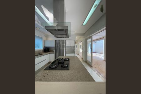 Casa à venda com 4 quartos, 407m² em Vila Hollândia, Campinas