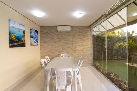 Sala de Jantar de casa de condomínio à venda com 4 quartos, 300m² em Parque Taquaral, Campinas