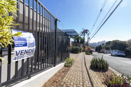 Casa de condomínio à venda com 300m², 4 quartos e 7 vagasPlaca