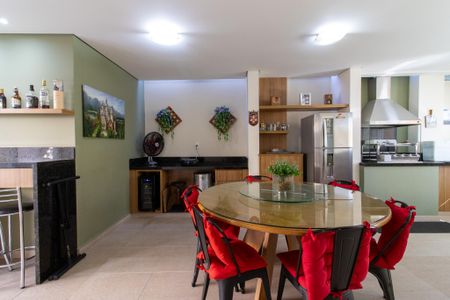 Casa de condomínio à venda com 300m², 4 quartos e 7 vagasÁrea gourmet