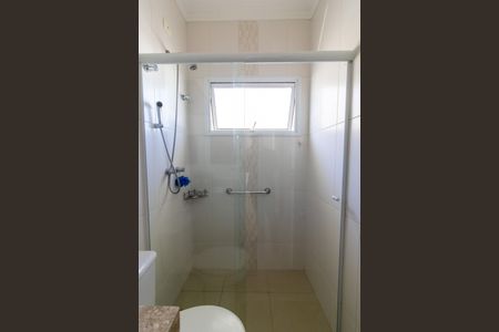Casa de condomínio à venda com 300m², 4 quartos e 7 vagasBanheiro da Suíte 4
