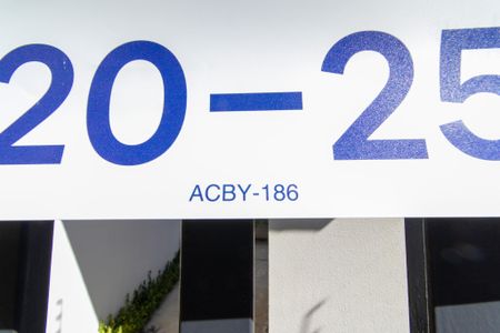 Casa de condomínio à venda com 300m², 4 quartos e 7 vagasPlaca ACBY-186