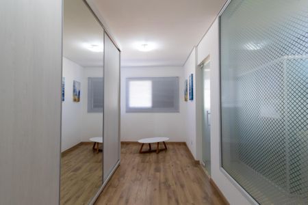 Casa de condomínio à venda com 300m², 4 quartos e 7 vagasSuíte 3 
