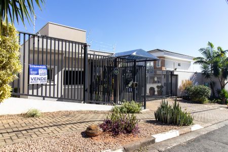 Fachada de casa de condomínio à venda com 4 quartos, 300m² em Parque Taquaral, Campinas