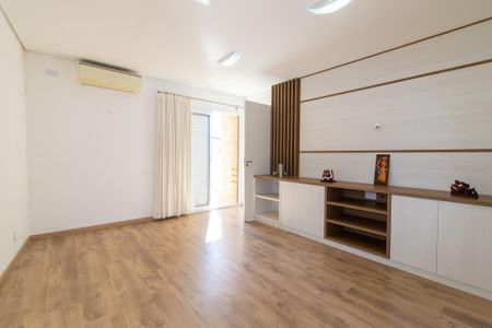 Casa de condomínio à venda com 300m², 4 quartos e 7 vagasSuíte 3 