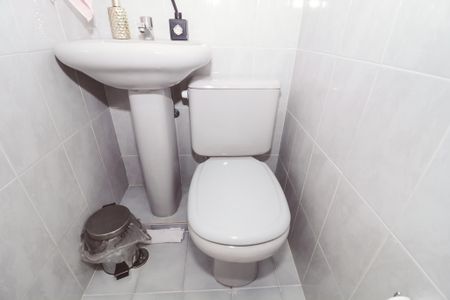 Casa à venda com 232m², 3 quartos e 4 vagas Casa à venda com 232m², 3 quartos e 4 vagasLavabo
