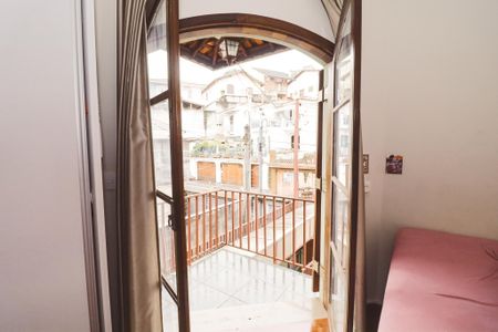 Casa à venda com 232m², 3 quartos e 4 vagas Casa à venda com 232m², 3 quartos e 4 vagasQuarto 2