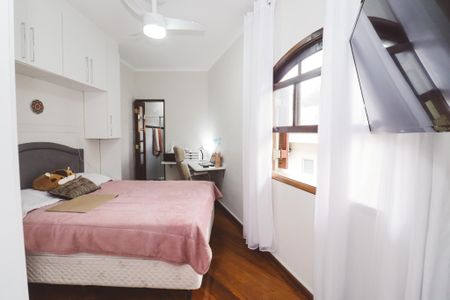 Casa à venda com 232m², 3 quartos e 4 vagas Casa à venda com 232m², 3 quartos e 4 vagasQuarto Suíte