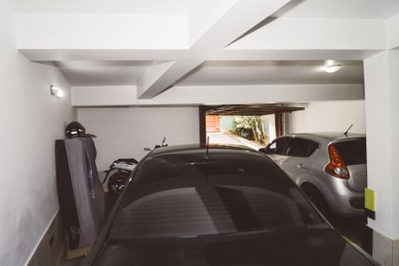 Casa à venda com 232m², 3 quartos e 4 vagas Casa à venda com 232m², 3 quartos e 4 vagasGaragem