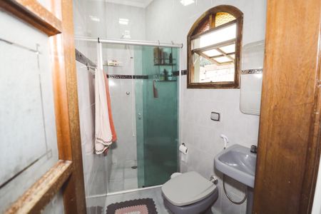Casa à venda com 232m², 3 quartos e 4 vagas Casa à venda com 232m², 3 quartos e 4 vagasBanheiro da Suíte