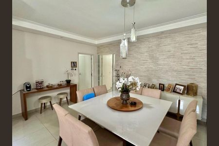 Casa à venda com 3 quartos, 180m² em Jardim Eulina, Campinas