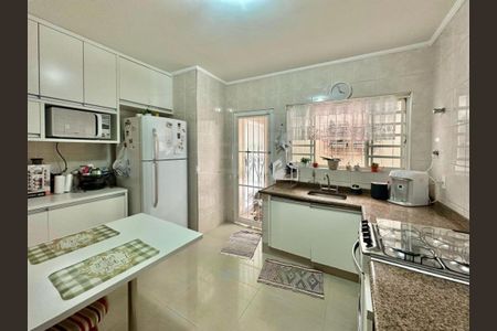 Casa à venda com 3 quartos, 180m² em Jardim Eulina, Campinas