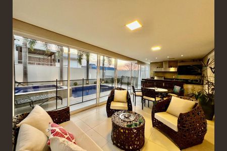 Casa à venda com 5 quartos, 340m² em Loteamento Alphaville Campinas, Campinas