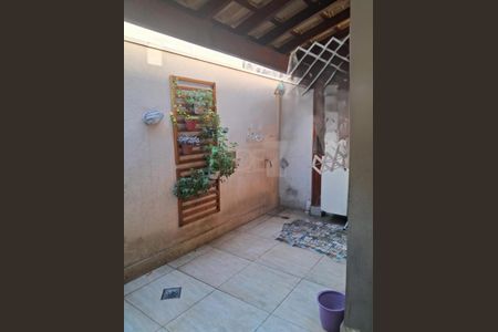 Casa à venda com 85m², 3 quartos e 2 vagas
