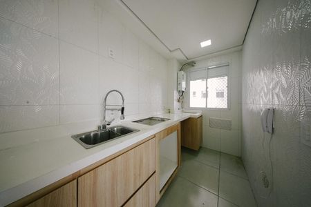 Apartamento à venda com 43m², 2 quartos e 1 vaga Apartamento à venda com 43m², 2 quartos e 1 vagaCozinha e Área de Serviço