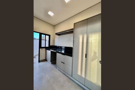 Casa à venda com 342m², 4 quartos e 4 vagas