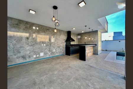 Casa à venda com 342m², 4 quartos e 4 vagas