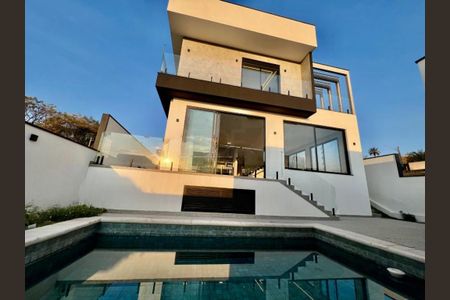 Casa à venda com 342m², 4 quartos e 4 vagas