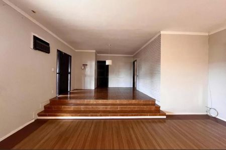 Casa à venda com 3 quartos, 234m² em Parque São Quirino, Campinas