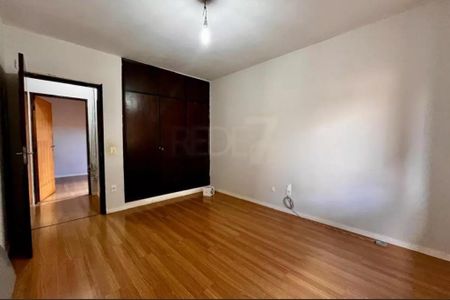 Casa à venda com 3 quartos, 234m² em Parque São Quirino, Campinas