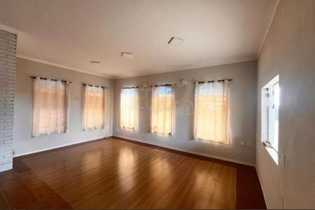 Casa à venda com 3 quartos, 234m² em Parque São Quirino, Campinas