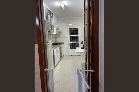 Casa à venda com 135m², 3 quartos e 5 vagas