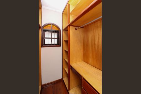 Closet Suíte  de apartamento à venda com 4 quartos, 200m² em Jardim Wanda, Taboão da Serra