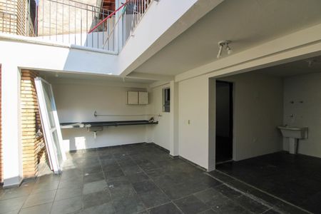 Apartamento à venda com 200m², 4 quartos e 2 vagas Apartamento à venda com 200m², 4 quartos e 2 vagasChurrasqueira