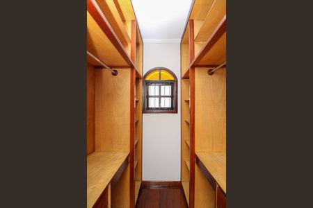 Apartamento à venda com 200m², 4 quartos e 2 vagas Apartamento à venda com 200m², 4 quartos e 2 vagasCloset Suíte