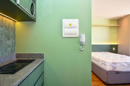 cozinha de kitnet/studio para alugar com 1 quarto, 27m² em Pinheiros, São Paulo