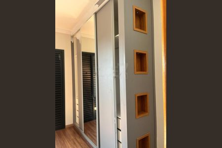 Casa à venda com 3 quartos, 244m² em Vila Santana, Valinhos