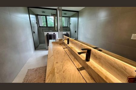 Casa à venda com 3 quartos, 450m² em Chácara Flora, Valinhos