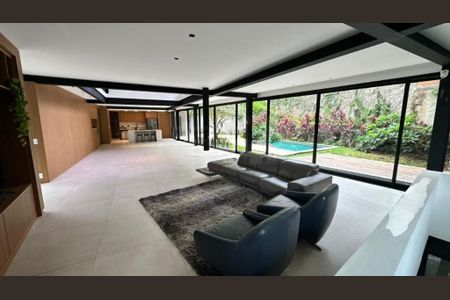 Casa à venda com 3 quartos, 450m² em Chácara Flora, Valinhos